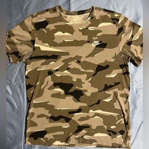 Nike T Shirt